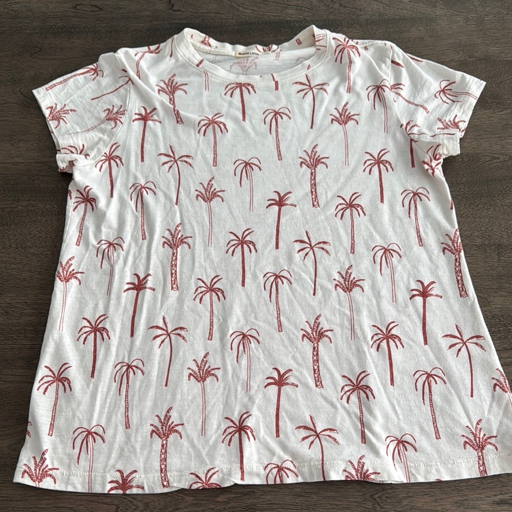 Good condition Marine layer palm tee
